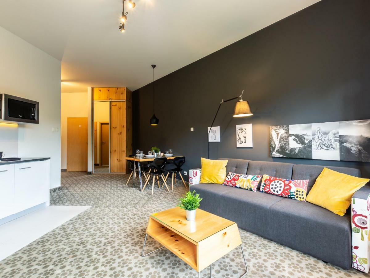 Vacationclub - Cristal Resort Apartament 404 シクラルスカ・ポレンバ エクステリア 写真